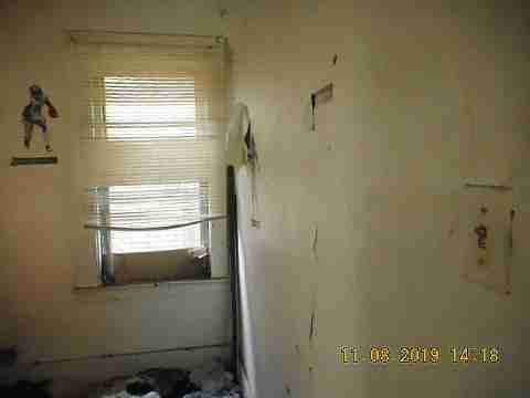 2251 Highland (46)_m.jpg